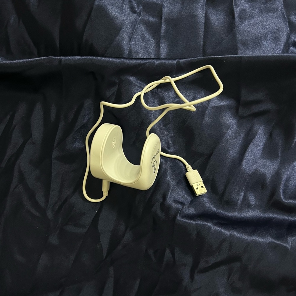 Cream USB Charging Device